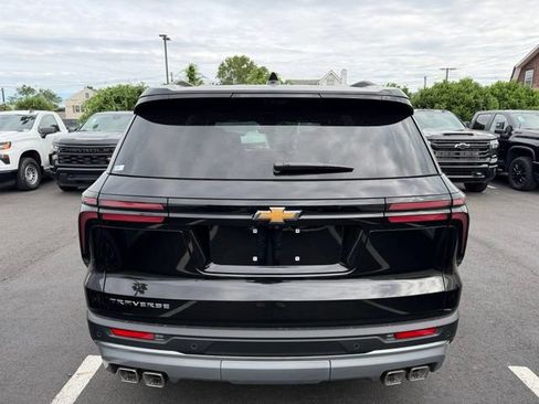 New 2026 Chevrolet Traverse LT w/ Sun and Wheel Package FWD image 6