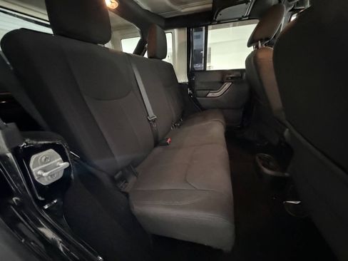 Used 2015 Jeep Wrangler Unlimited Sport AWD/4WD image 21