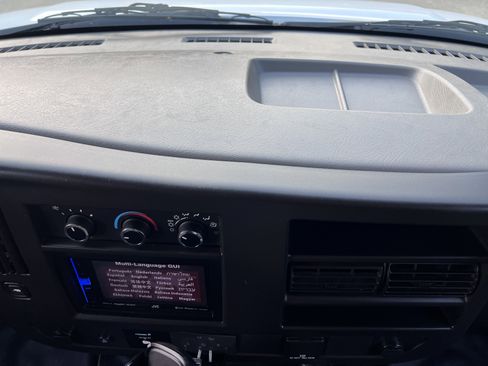 Used 2019 GMC Savana 2500 w/ Driver Convenience Package image 26