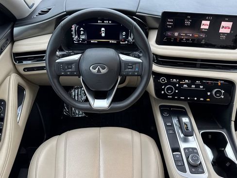 Certified 2025 INFINITI QX60 Luxe w/ Vision Package AWD/4WD image 13