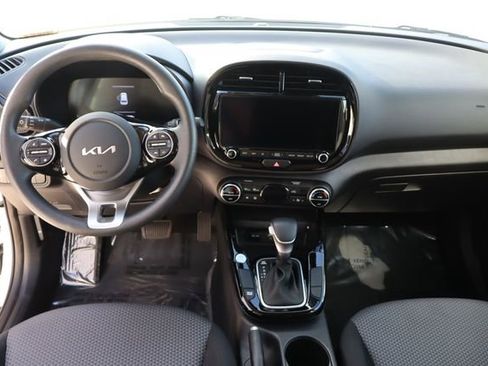 Used 2024 Kia Soul S FWD image 29