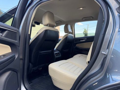Used 2022 Ford Edge SEL w/ Convenience Package AWD/4WD image 18
