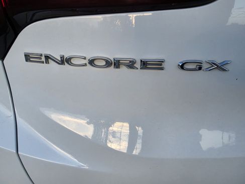 Used 2020 Buick Encore GX Preferred w/ Cold Weather Comfort Package FWD image 10