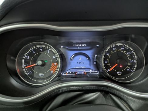 Used 2014 Jeep Cherokee Trailhawk image 15