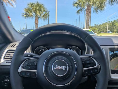 Used 2021 Jeep Compass Latitude w/ Sun and Sound Group FWD image 53
