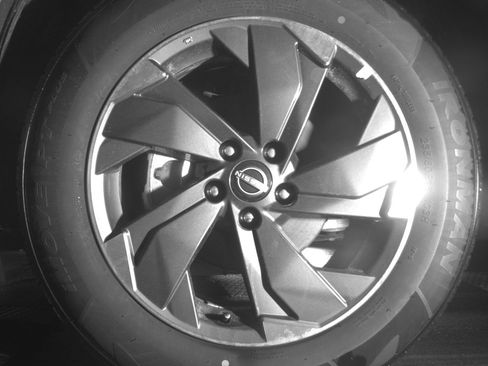 Used 2025 Nissan Rogue SV image 12