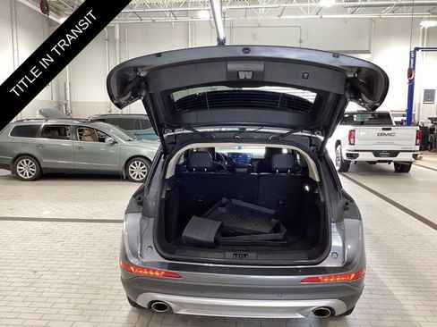 Used 2023 Lincoln Corsair AWD image 12