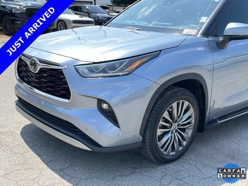 Used 2021 Toyota Highlander Platinum AWD/4WD image 9