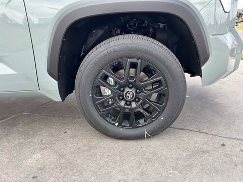 New 2026 Toyota Tundra Limited AWD/4WD image 26