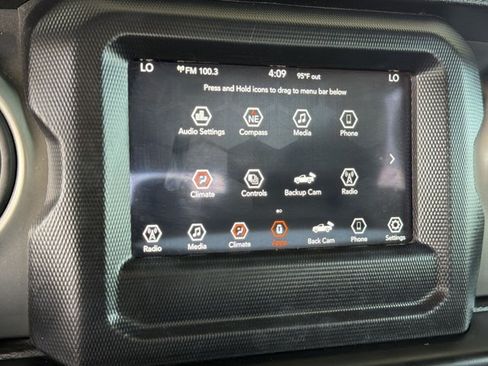 Used 2021 Jeep Gladiator Sport AWD/4WD image 19