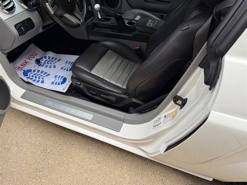 Used 2009 Ford Mustang GT image 46