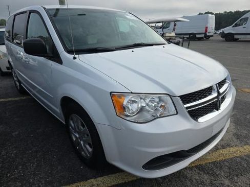 Used 2016 Dodge Grand Caravan SE w/ Quick Order Package 29E SE FWD image 1