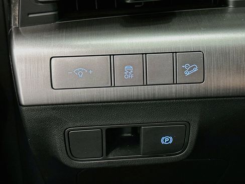 Used 2025 Hyundai Kona SEL AWD/4WD image 17