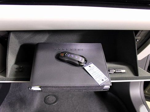 New 2025 Porsche Macan 4S Electric image 31