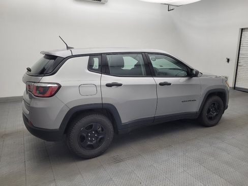 Used 2019 Jeep Compass Sport FWD image 10