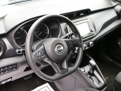Used 2023 Nissan Kicks S FWD image 15