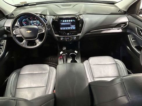 Used 2019 Chevrolet Traverse LT w/ LT Premium Package FWD image 9