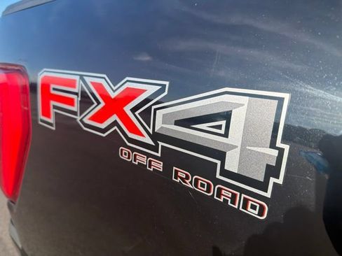 Used 2021 Ford F150 Lariat w/ Equipment Group 502A High AWD/4WD image 8