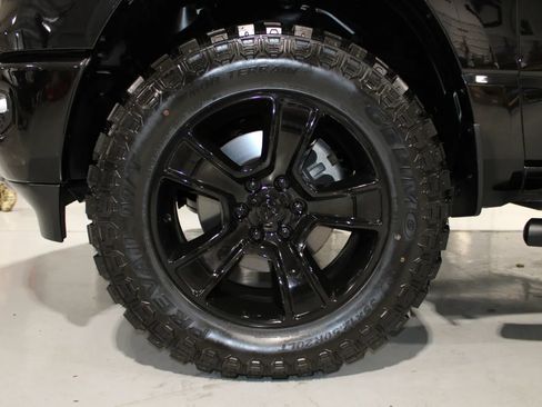Used 2024 RAM 1500 Laramie AWD/4WD image 5