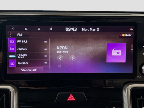 Used 2022 Kia Sorento EX image 11