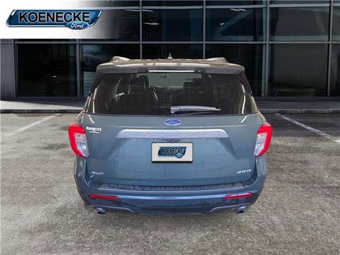 Certified 2023 Ford Explorer XLT w/ Equipment Group 202A image 4