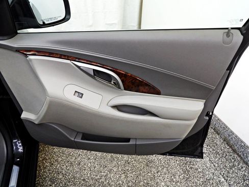 Used 2010 Buick LaCrosse CXL FWD image 11