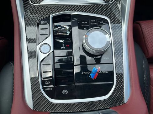 Used 2025 BMW X6 M60i AWD/4WD image 32