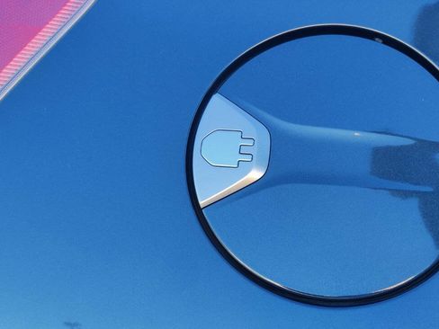 Used 2013 Toyota Prius Plug-In Hybrid image 15