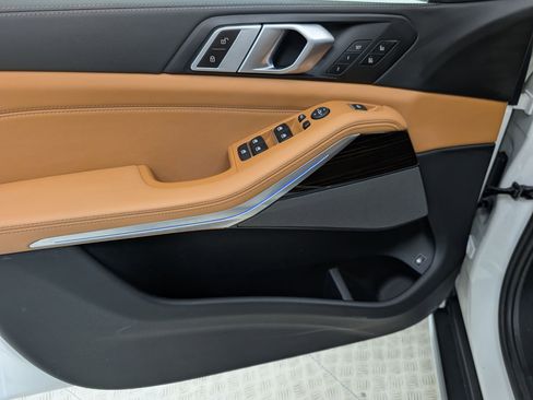 Certified 2024 BMW X5 xDrive50e w/ Premium Package image 14