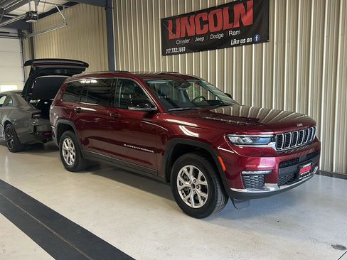 Used 2022 Jeep Grand Cherokee L Limited AWD/4WD image 4