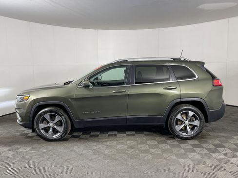 Used 2019 Jeep Cherokee Limited w/ Trailer Tow Group image 3