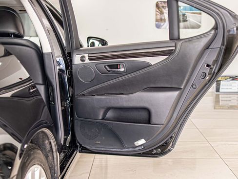 Used 2017 Lexus LS 460 AWD w/ Comfort Package image 42