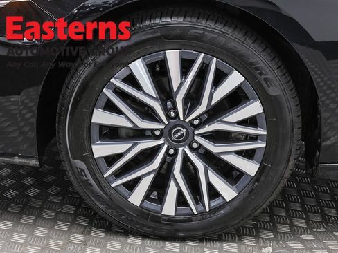 Used 2023 Nissan Altima 2.5 SV FWD image 32