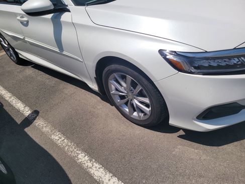 Used 2022 Honda Accord LX image 4