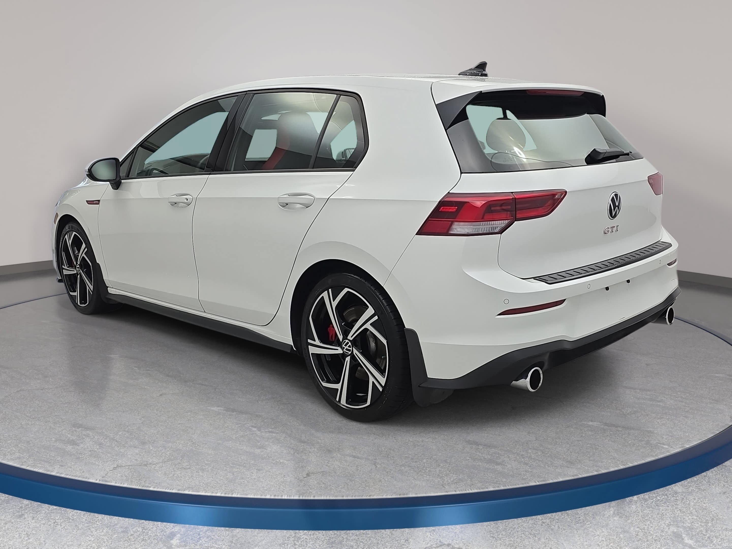 Certified 2024 Volkswagen GTI SE FWD image 7