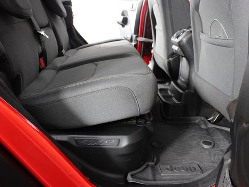 Used 2025 Jeep Wrangler Unlimited Sport S 4xe AWD/4WD image 18