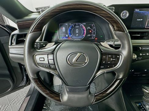 Used 2021 Lexus ES 300h w/ Luxury Package FWD image 19
