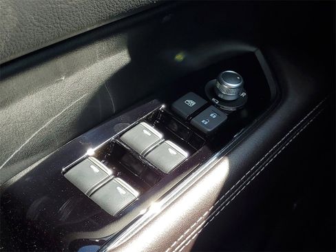 New 2025 MAZDA CX-5 Signature image 17