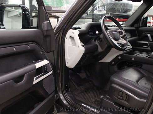 Used 2022 Land Rover Defender 110 X-Dynamic HSE AWD/4WD image 9