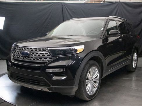 Used 2022 Ford Explorer Limited image 6