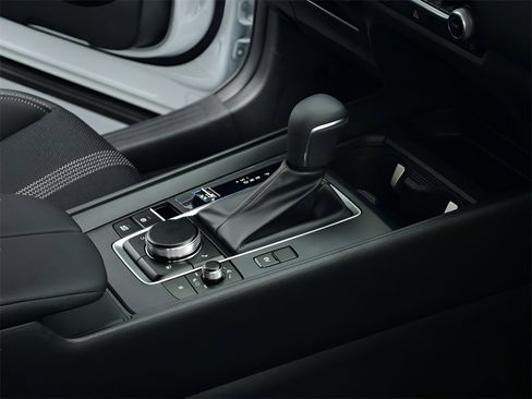 Certified 2025 MAZDA CX-50 2.5 Hybrid w/ Preferred Pkg image 32