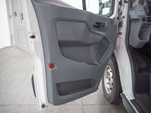 Used 2017 Ford Transit 250 138 RWD image 6