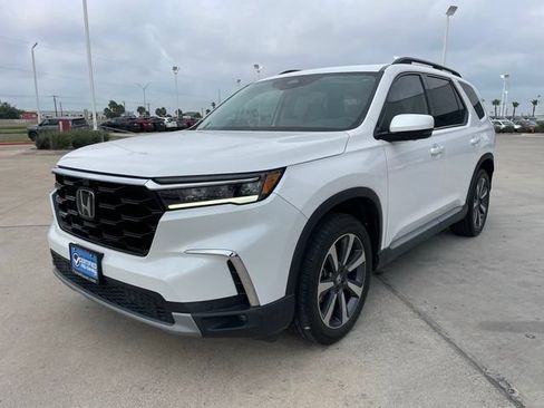 Used 2024 Honda Pilot Elite image 5