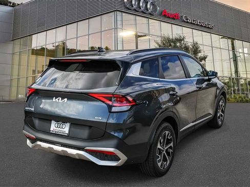 Used 2023 Kia Sportage EX w/ EX Premium Package image 4