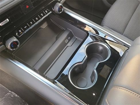 New 2026 Chevrolet Suburban LS w/ LPO, Dark Essentials Package image 33