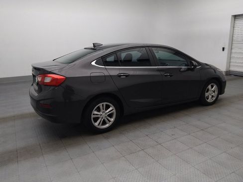 Used 2017 Chevrolet Cruze LT w/ Convenience Package FWD image 10