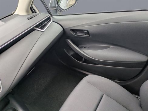 Used 2024 Toyota Corolla LE image 16