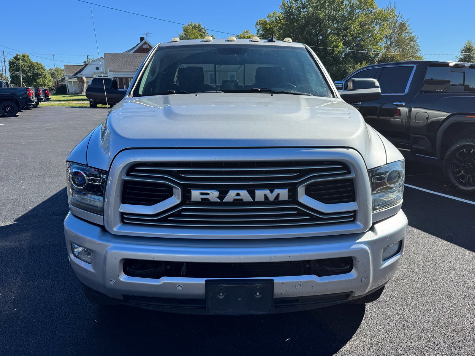 Used 2018 RAM 2500 Laramie w/ Sport Appearance Group AWD/4WD image 9