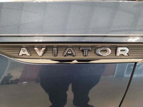 Used 2020 Lincoln Aviator Reserve w/ Equipment Group 201A image 14
