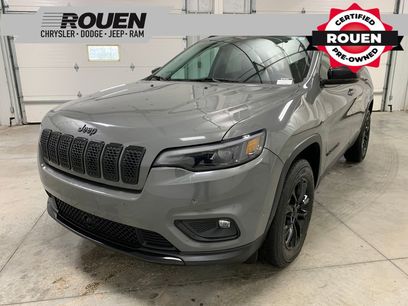 Used 2023 Jeep Cherokee Altitude Lux